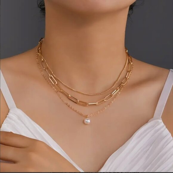 Anthropologie Jewelry - 14K Gold filled Pearl Necklace